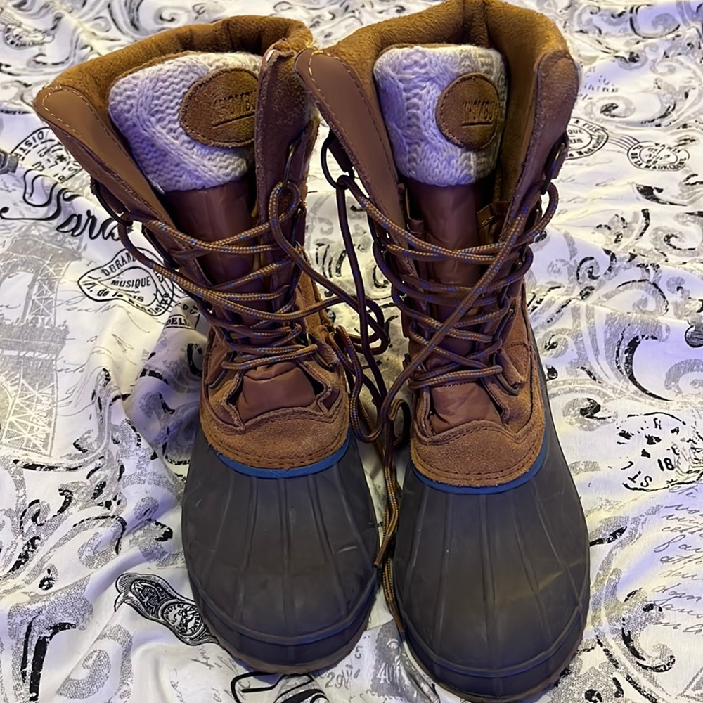 Khombu winter rain boots size 7
